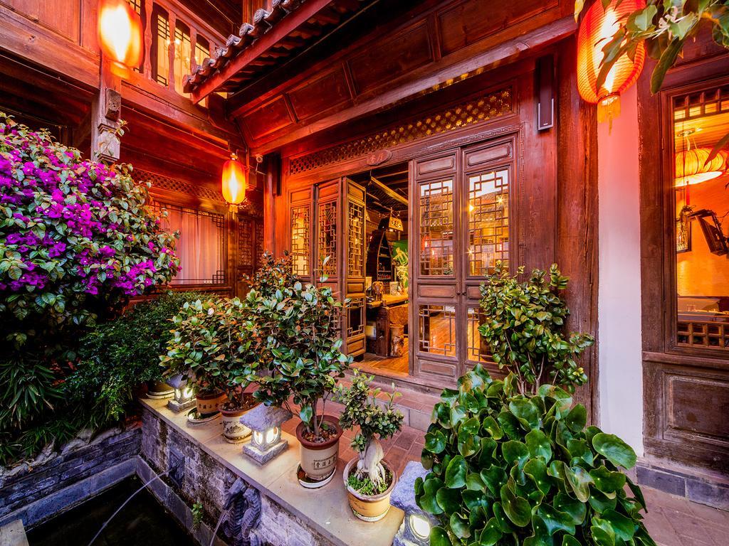 Old Tree Boutique Guesthouse 麗江市 エクステリア 写真