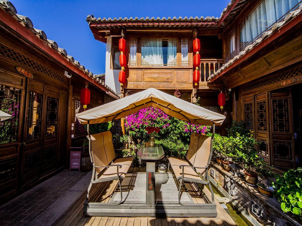 Old Tree Boutique Guesthouse 麗江市 エクステリア 写真