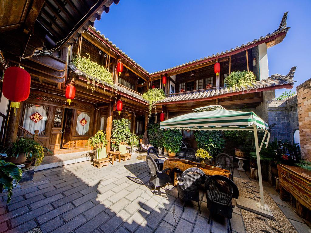 Old Tree Boutique Guesthouse 麗江市 エクステリア 写真