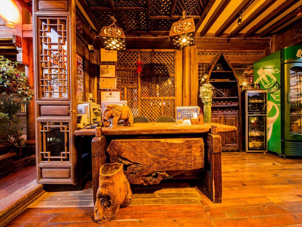 Old Tree Boutique Guesthouse 麗江市 エクステリア 写真