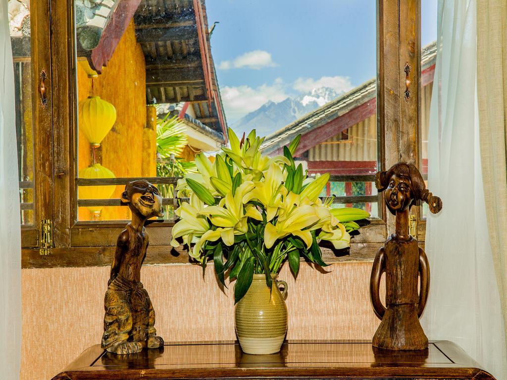 Old Tree Boutique Guesthouse 麗江市 エクステリア 写真