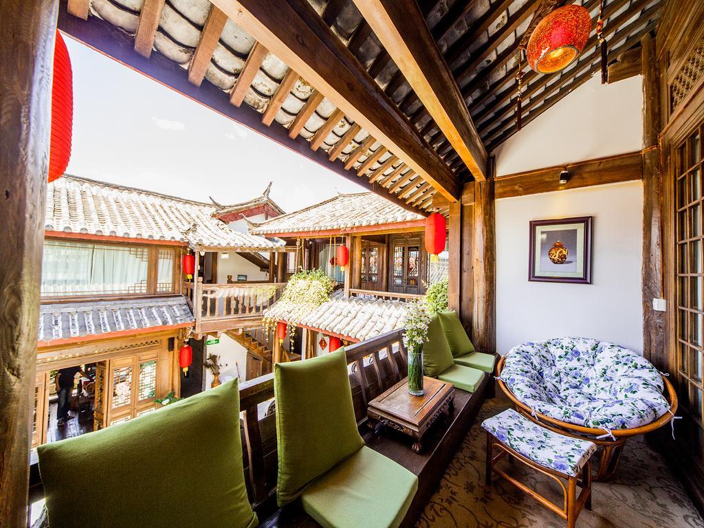Old Tree Boutique Guesthouse 麗江市 エクステリア 写真