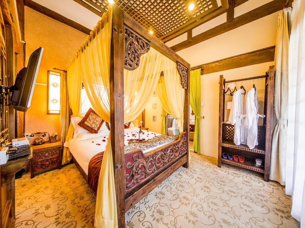 Old Tree Boutique Guesthouse 麗江市 エクステリア 写真
