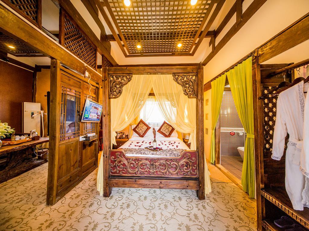 Old Tree Boutique Guesthouse 麗江市 エクステリア 写真