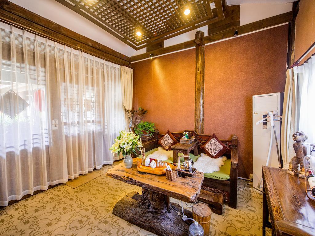 Old Tree Boutique Guesthouse 麗江市 エクステリア 写真