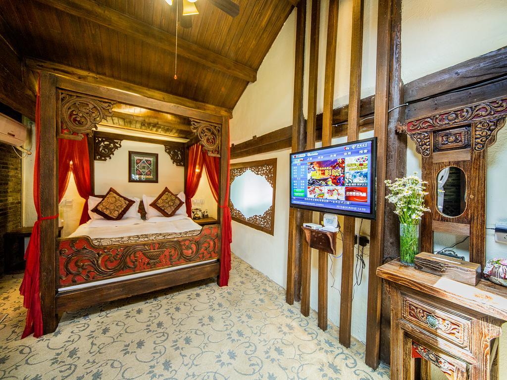 Old Tree Boutique Guesthouse 麗江市 エクステリア 写真
