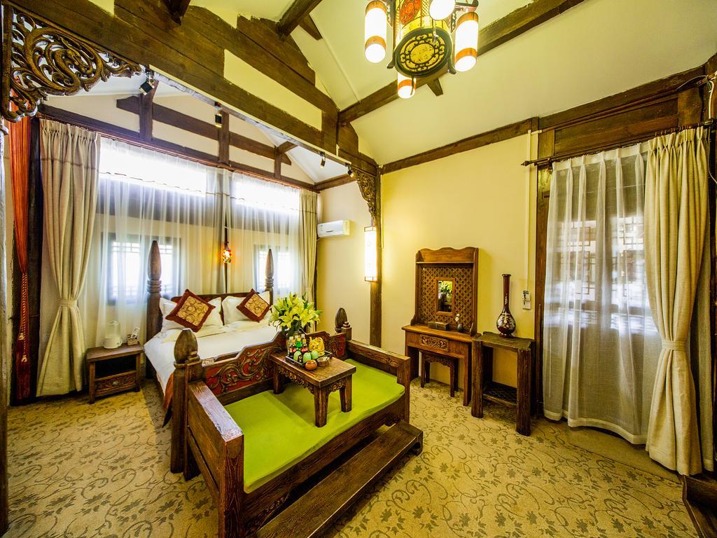 Old Tree Boutique Guesthouse 麗江市 エクステリア 写真
