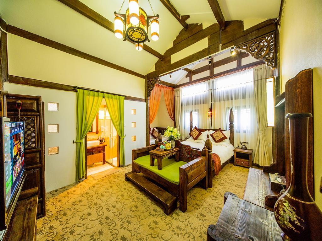 Old Tree Boutique Guesthouse 麗江市 エクステリア 写真